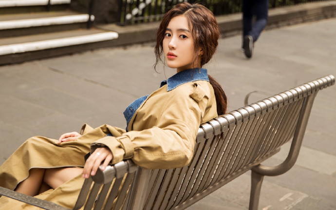 冰岛雷恰角半岛发生火山喷发